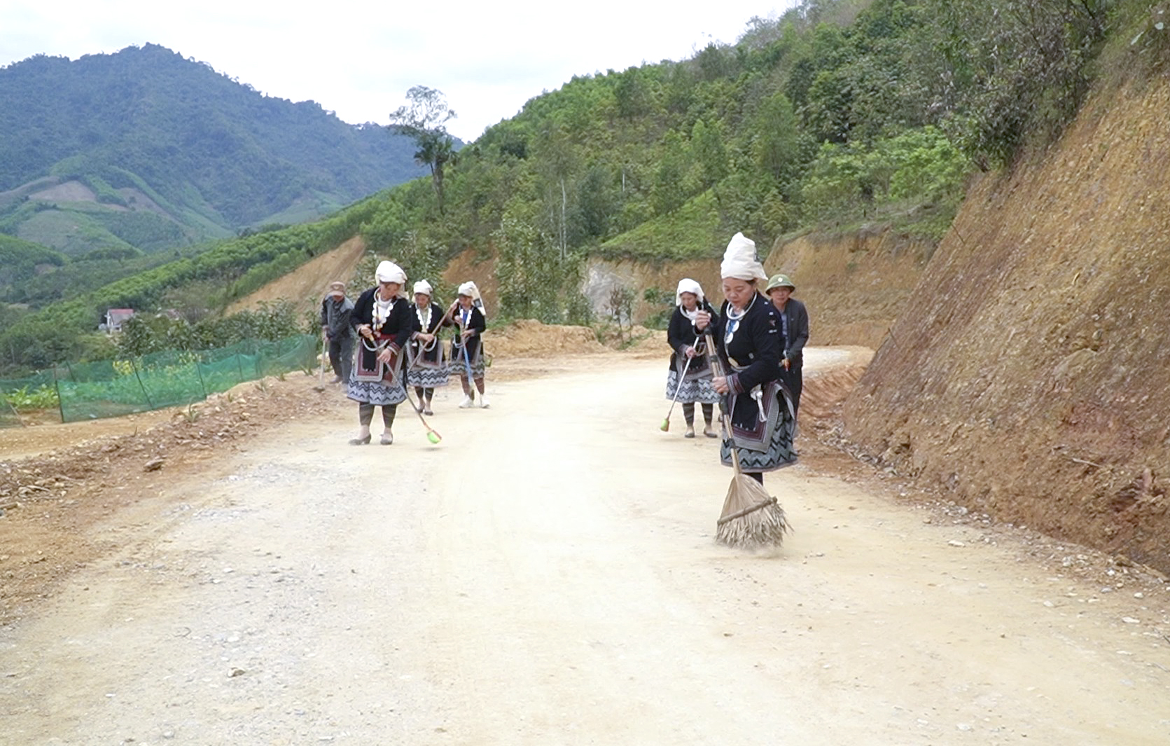 Nông thôn mới đổi thay ở Yên Lập