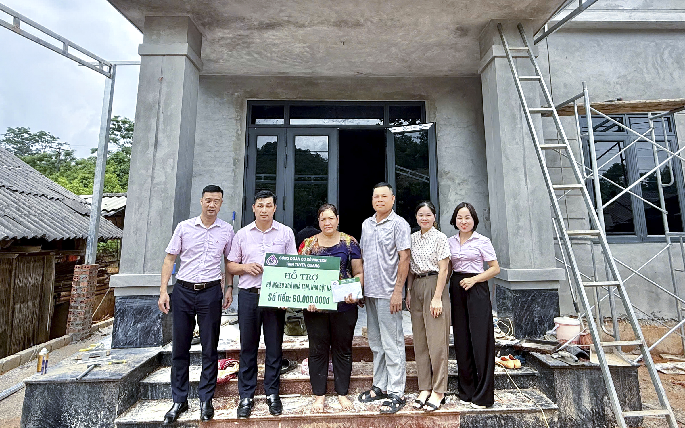 Ngân hàng CSXH Chiêm Hoá chung tay xoá nhà tạm, nhà dột nát