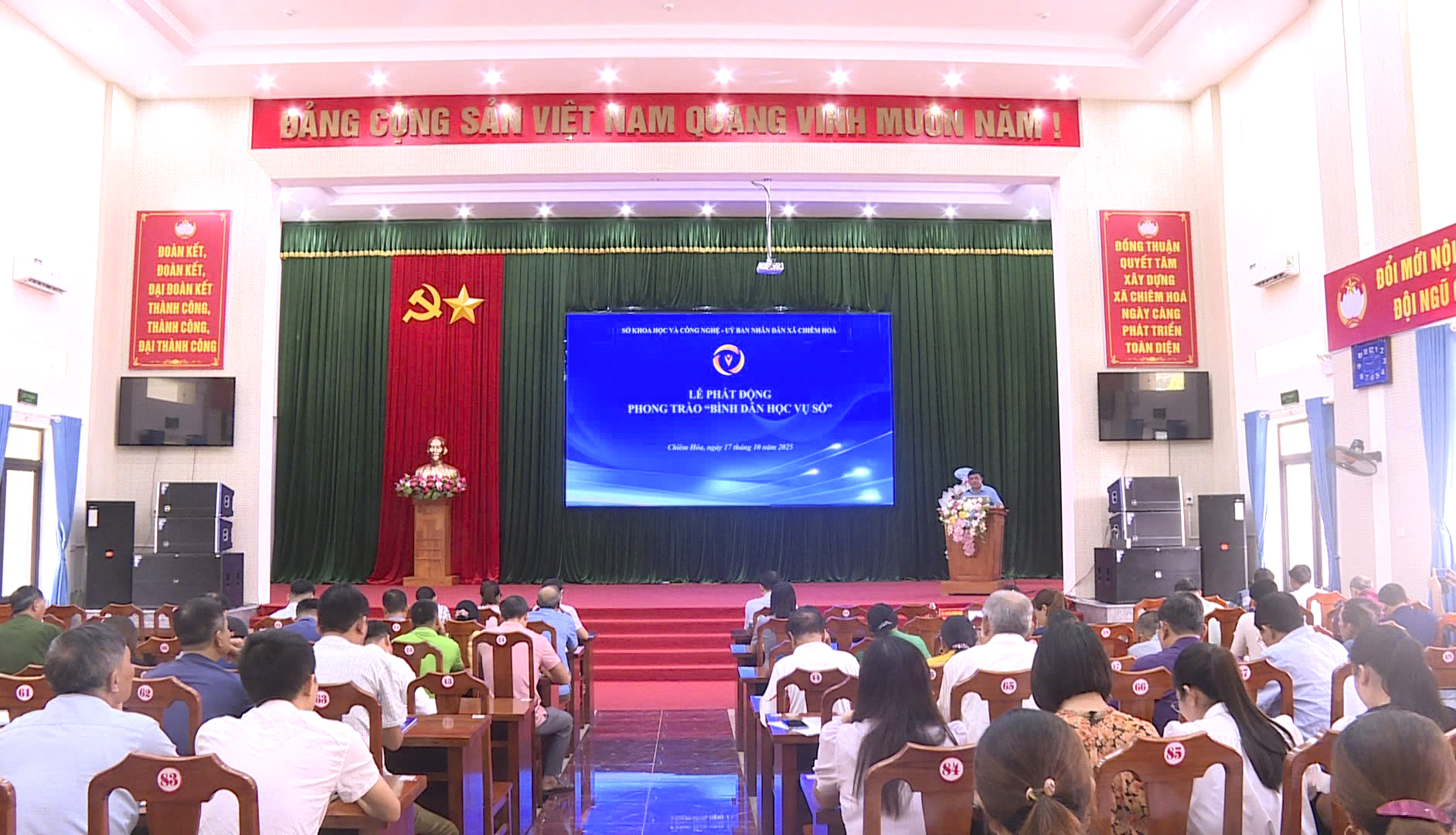 Xã Chiêm Hoá tổ chức Lễ phát động Phong trào 