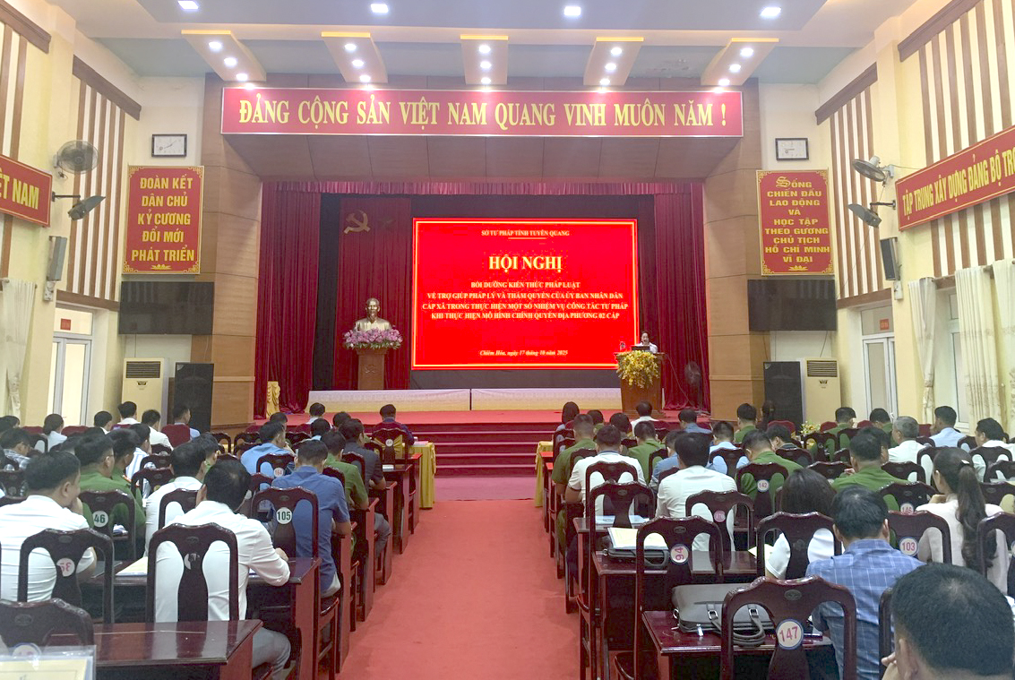 Hội nghị bồi dưỡng kiến thức pháp luật về trợ giúp pháp lý và thẩm quyền của UBND cấp xã
