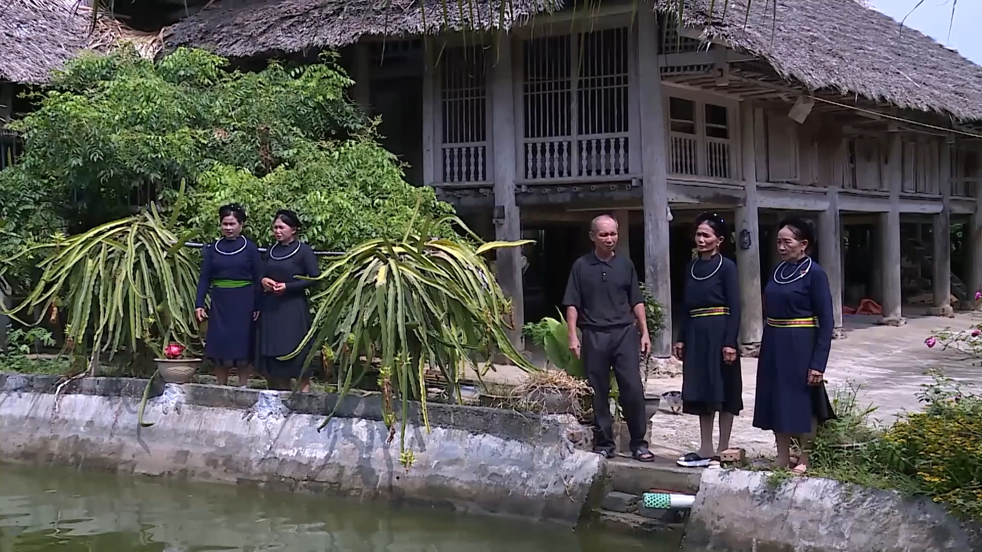 Vai trò của người uy tín trong tuyên truyền pháp luật ở thôn bản  vùng đồng bào dân tộc thiểu số