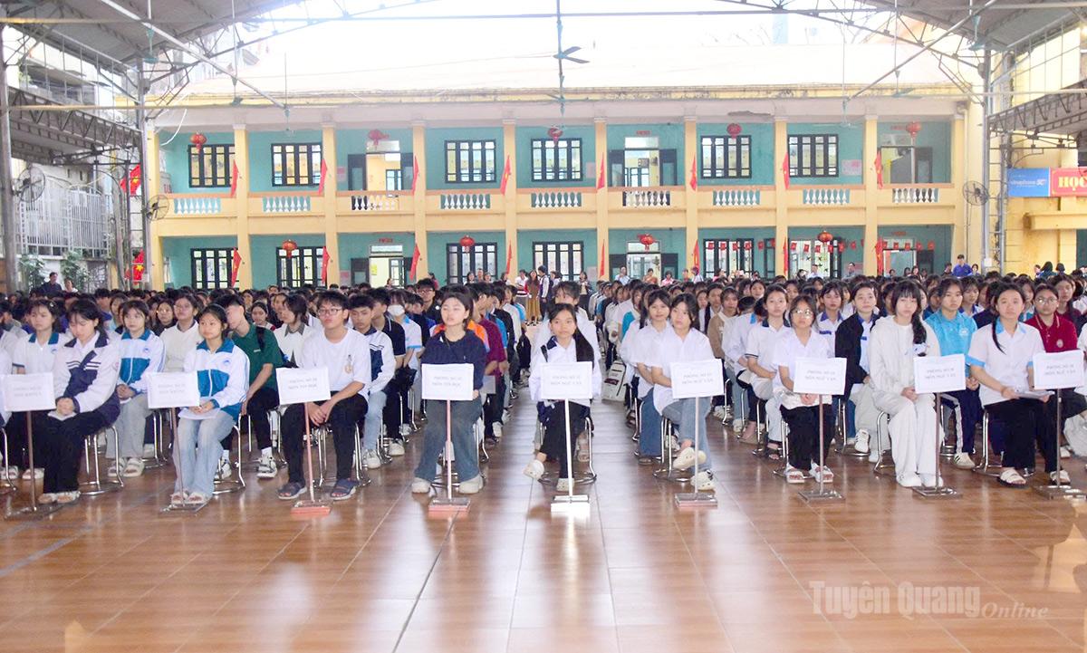 Khai mạc Kỳ thi chọn học sinh giỏi cấp tỉnh lớp 9 THCS, lớp 12 THPT năm học 2025-2026
