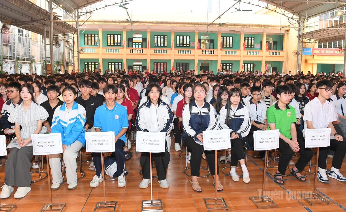 Hơn 1.300 thí sinh tham dự Kỳ thi chọn học sinh giỏi cấp tỉnh lớp 11 THPT