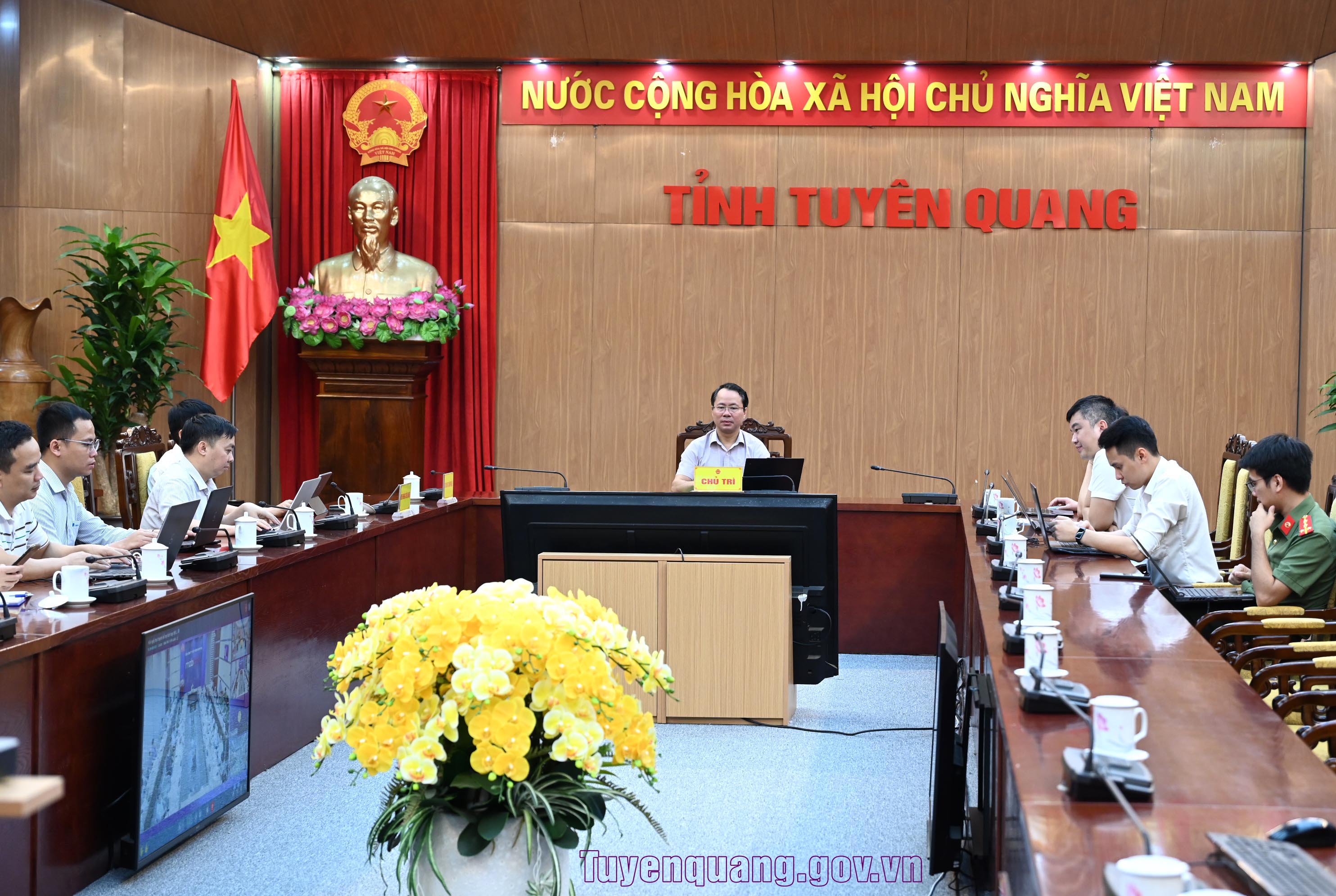 Đẩy nhanh tích hợp hệ thống giải quyết TTHC với Cổng Dịch vụ công quốc gia