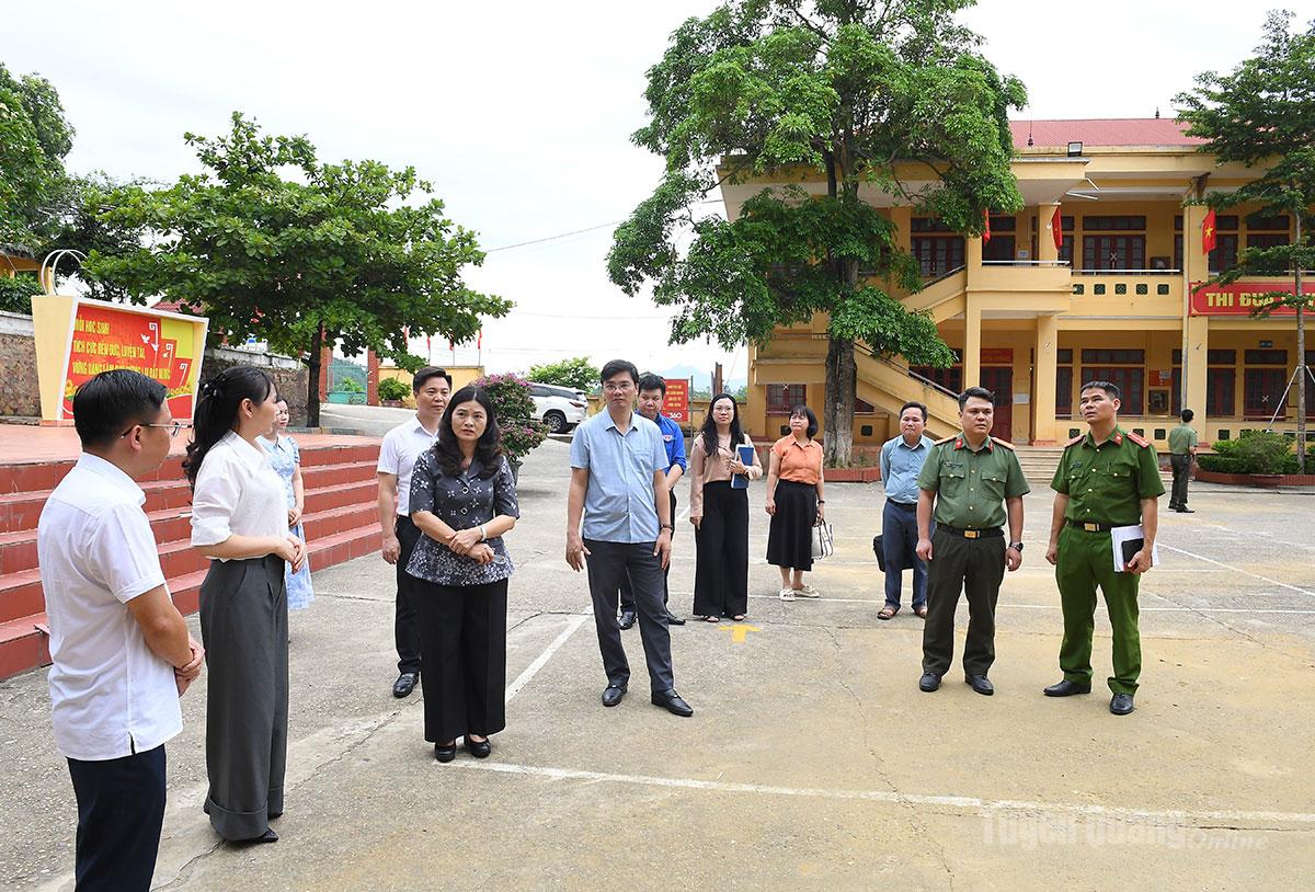 Phó Chủ tịch UBND tỉnh Vương Ngọc Hà kiểm tra công tác chuẩn bị cho Kỳ thi tốt nghiệp THPT năm 2026